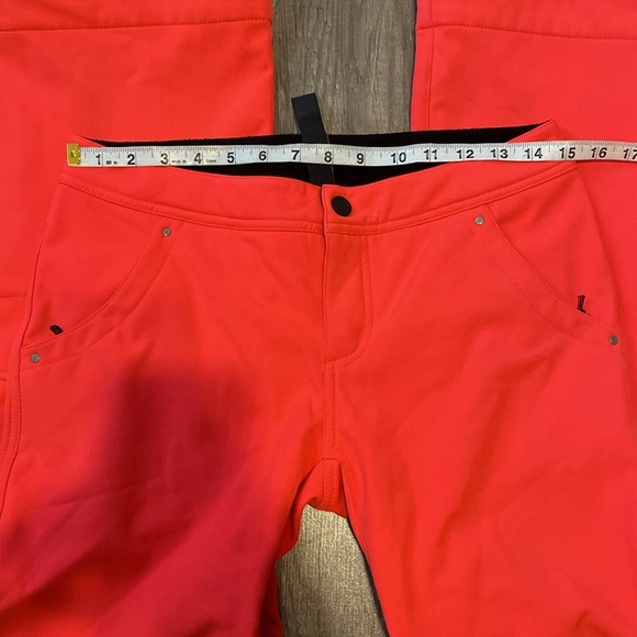 Obermeyer ski pants in hot pink - Picture 10 of 16